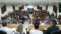 PROJETO ALUNO NOTA 10 REÚNE CENTENAS DE PESSOAS   NO AUDITÓRIO DA  ACIA EM ARIQUEMES - Foto: EDIRCEU LIMA