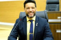 DEPUTADO DENUNCIA  QUE EMPRESAS  DEVEM  MAIS DE  5  BILHÕES  DE  IMPOSTOS AOS COFRES PÚBLICOS - Foto: 