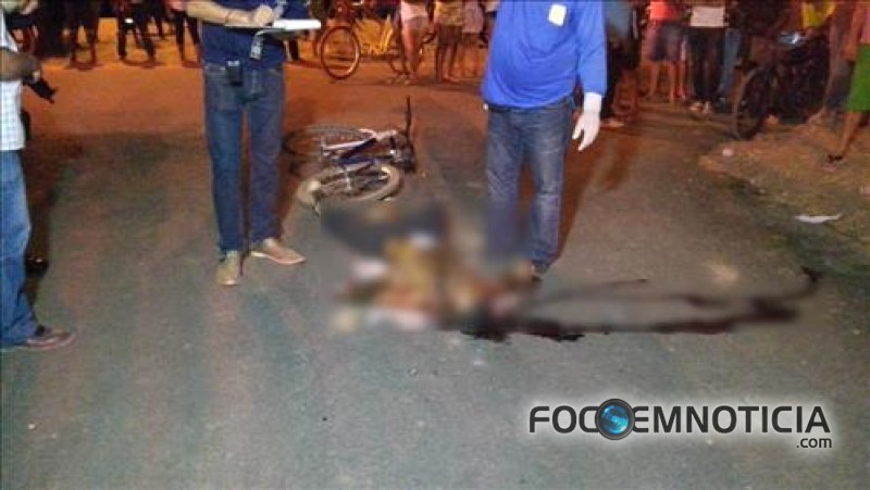 CICLISTA É ASSASSINADO COM CINCO TIROS NO SETOR - 09 EM ARIQUEMES