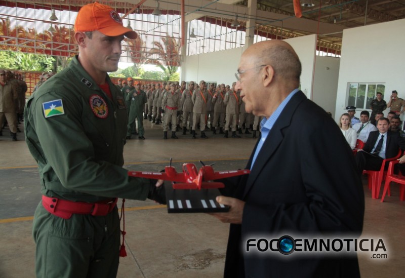 HELICÓPTERO DOADO AO CORPO DE BOMBEIROS A NOVE MESES ESTA PARADO POR FALTA DE MANUTENÇÃO