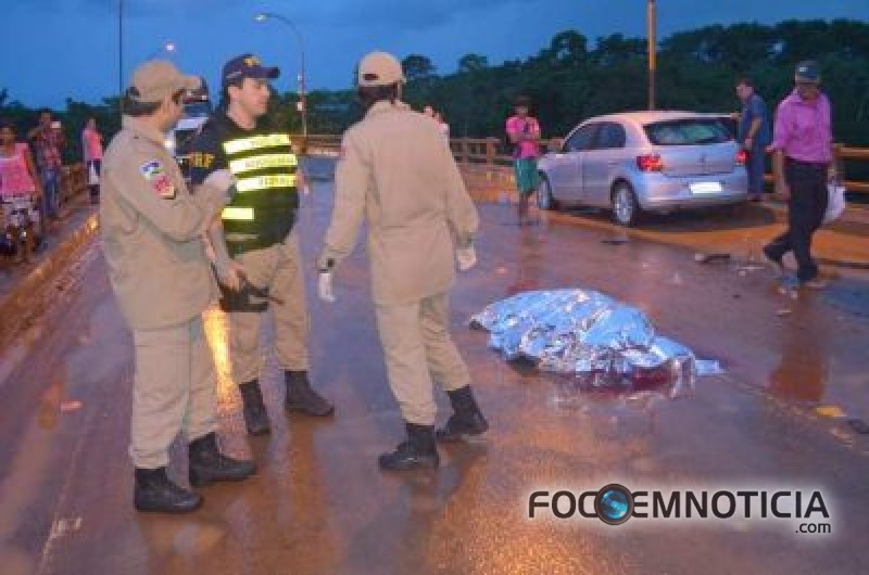 ACIDENTE NA BR - 364 ENVOLVENDO CARRO E MOTO MATA DUAS PESSOAS