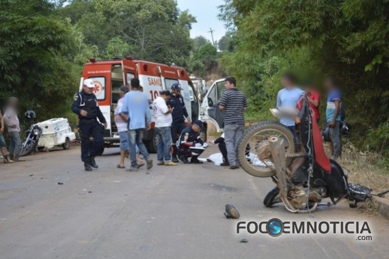 ACIDENTE ENTRE MOTO E CARRO NA "RO" PRÓXIMO A ARIQUEMES MATA IDOSO